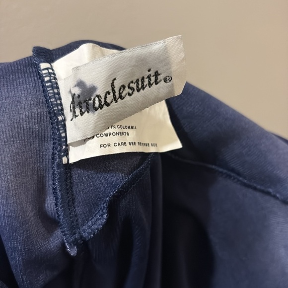 Miraclesuit blue and Blue One Piece Swimsuit - size 16 - great condition - Picture 3 of 6